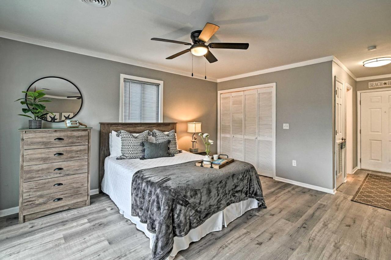 Surfside Beach Couples Retreat With Balcony! Myrtle Beach Bagian luar foto